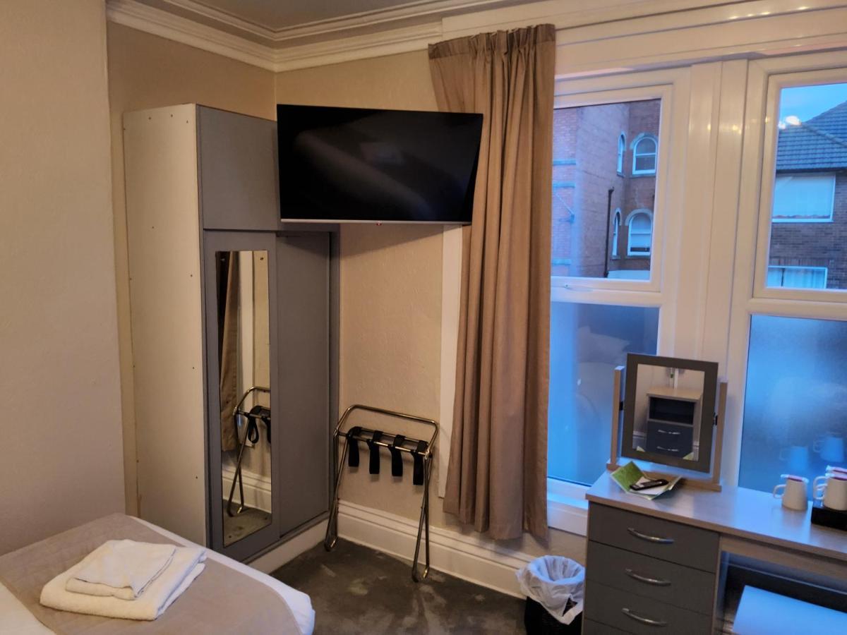 The Avenue Hotel Грантем Экстерьер фото