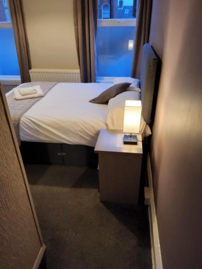 The Avenue Hotel Грантем Экстерьер фото