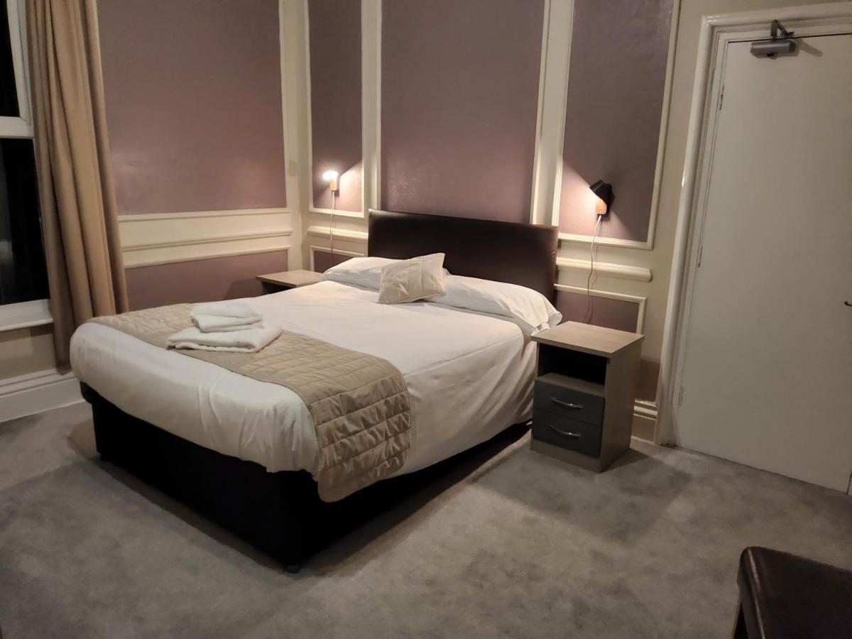 The Avenue Hotel Грантем Экстерьер фото