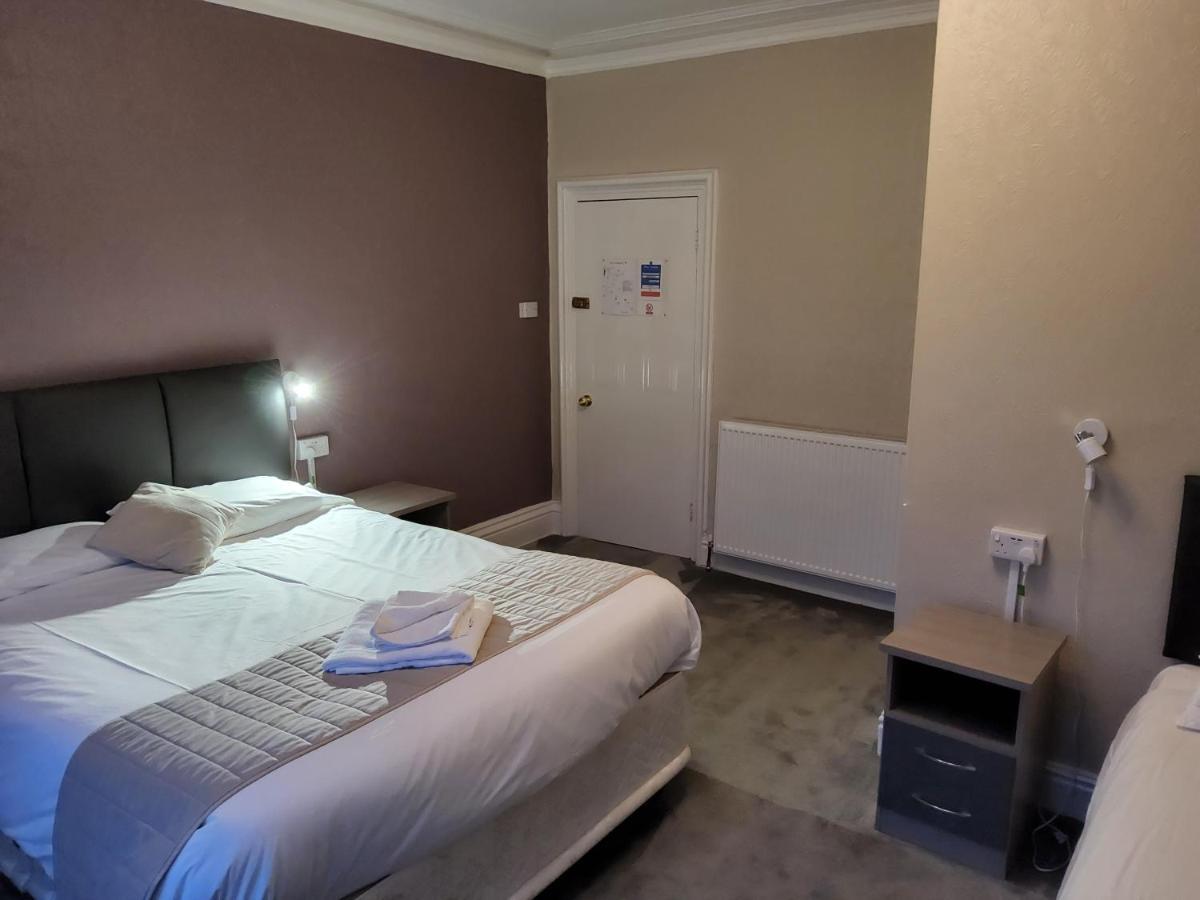 The Avenue Hotel Грантем Экстерьер фото