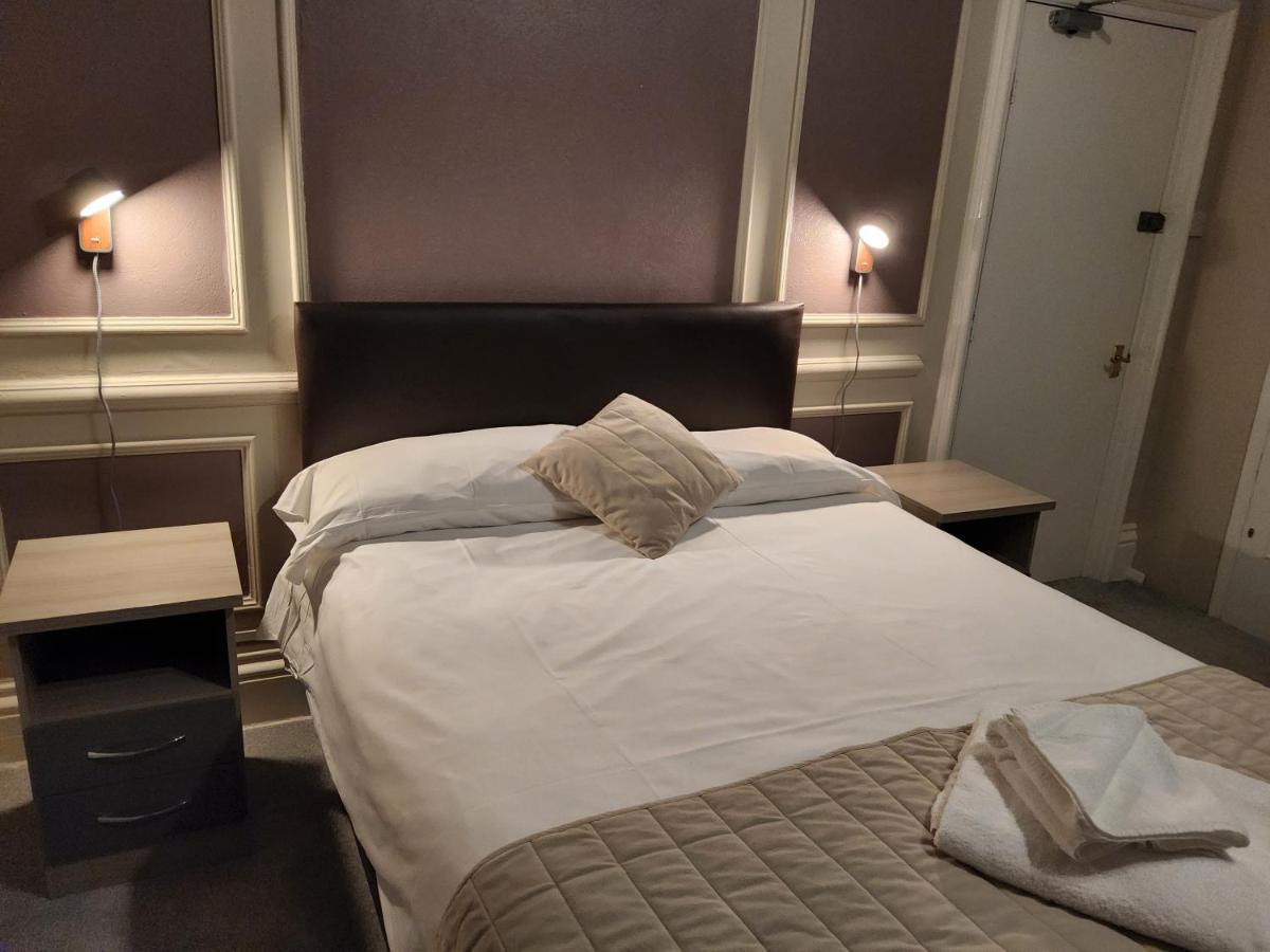 The Avenue Hotel Грантем Экстерьер фото